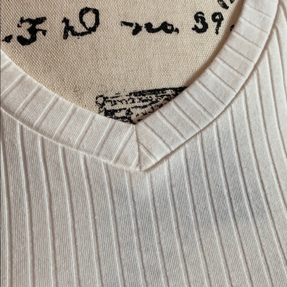 Off White Ribbed Crop Top - Picture 2 of 4